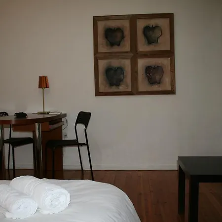 Apartment Svolou 42 *